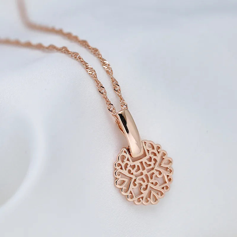 Colar Pingente Redondo com Desenhos Geométricos Banhado a Ouro Rosé 585