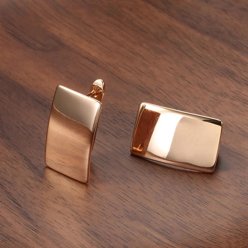 Conjunto de Brincos, Colar e Anel Geométrico Banhado a Ouro Rosé 585
